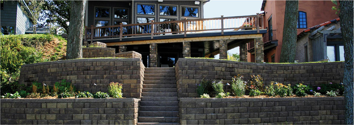 Retaining Wall with Landscaping